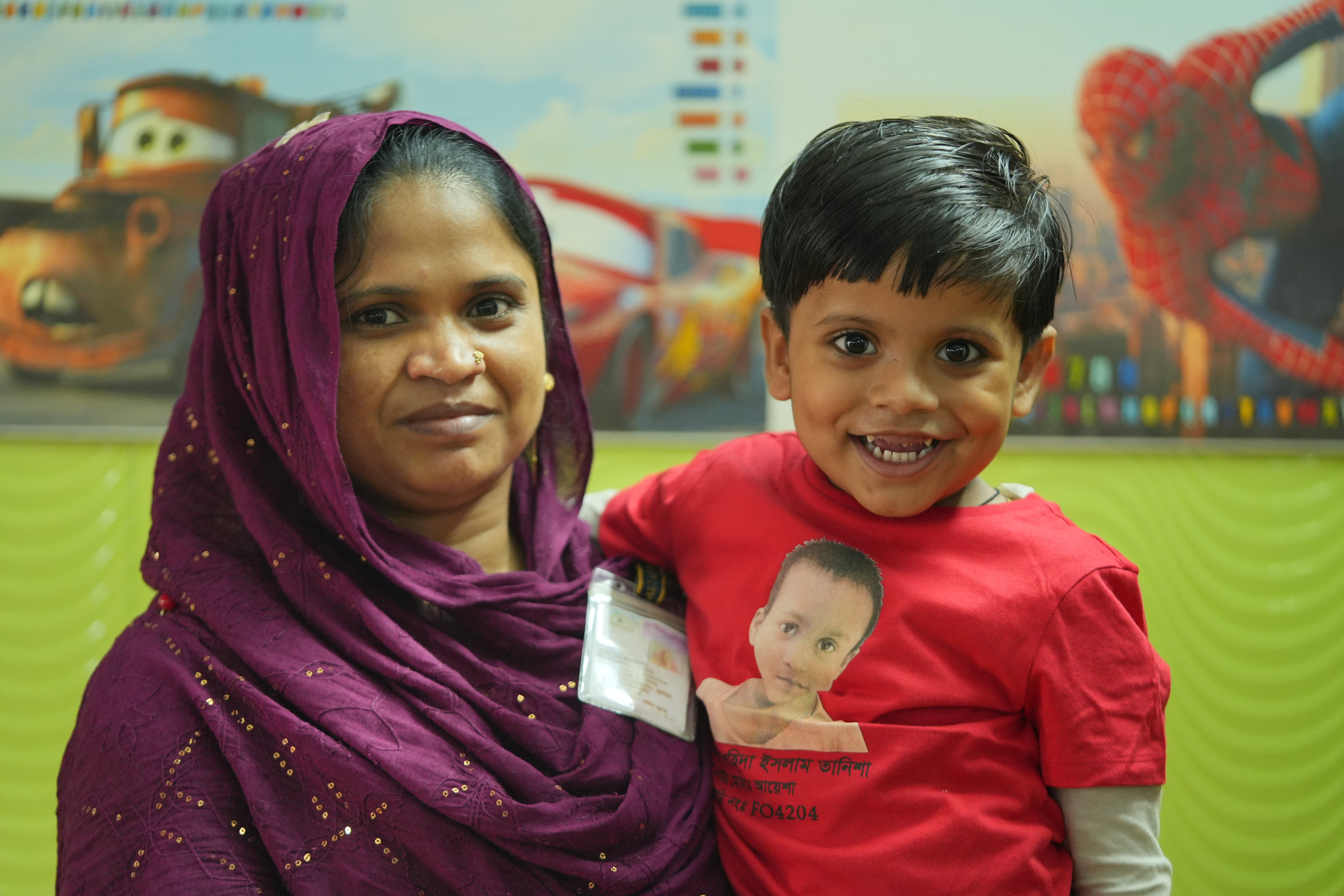 Sadia-Akter-Mim-with-her-mother.JPG